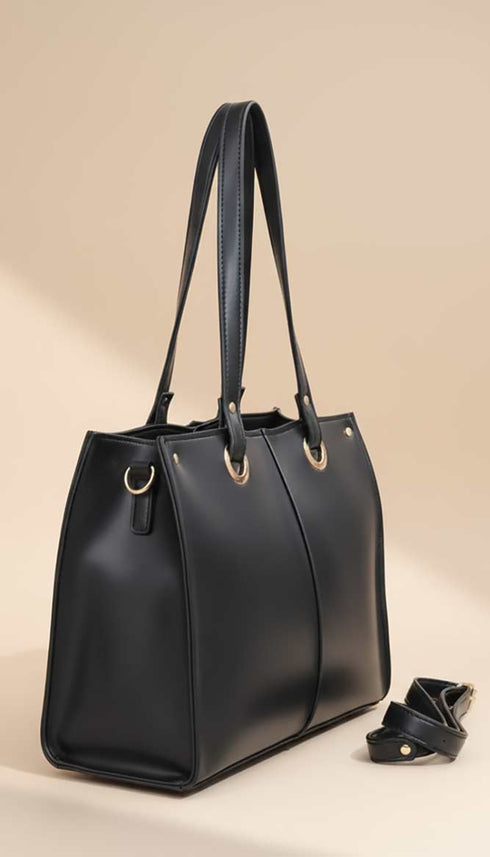 Liora Black